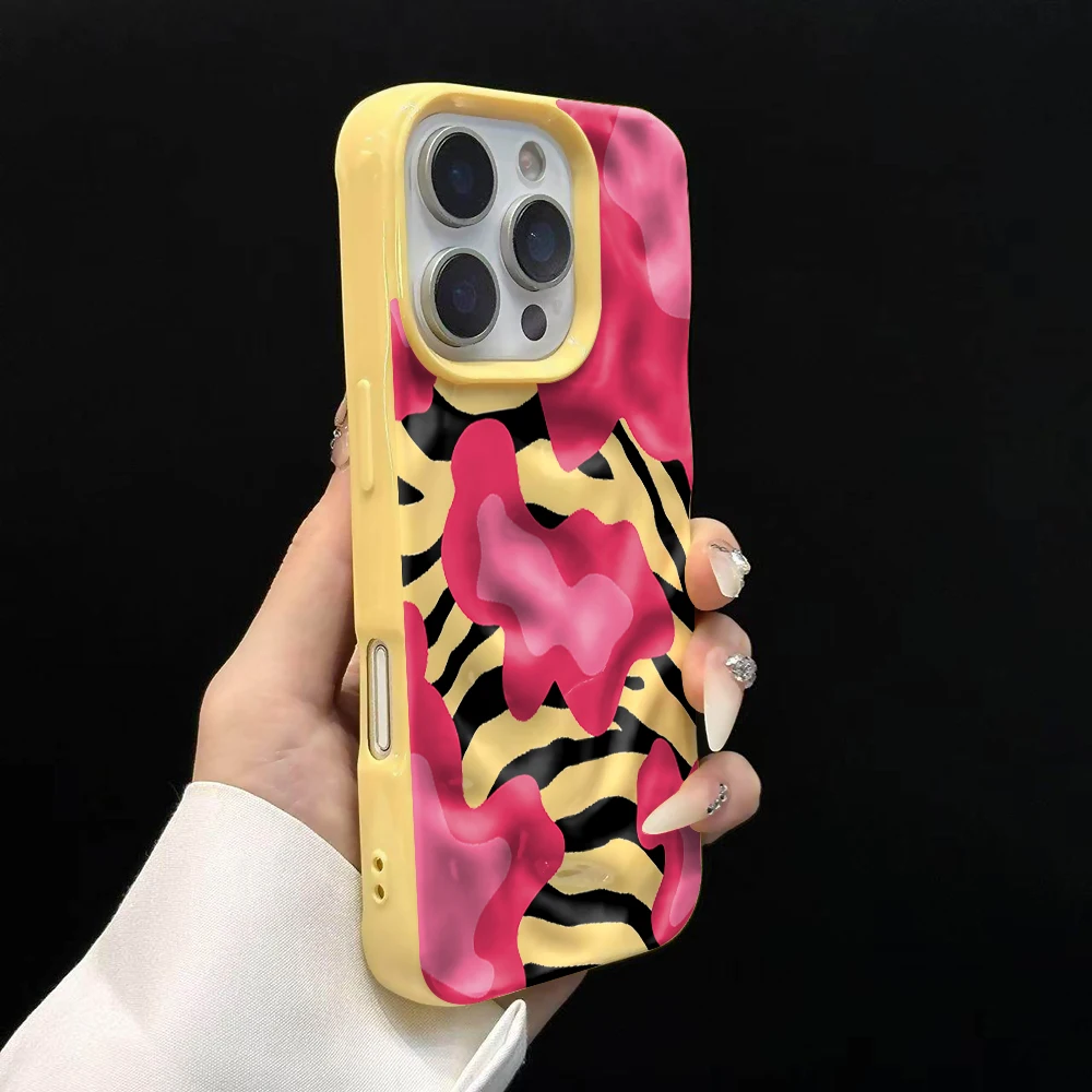 Modische Handyhülle mit Kuhmuster für iPhone 17 16 15 14 13 12 11 Pro Max 14 Plus 17Air, Falten-Wellen-Design, weiche Silikon-Schutzhülle, stoßfest – Detail 11