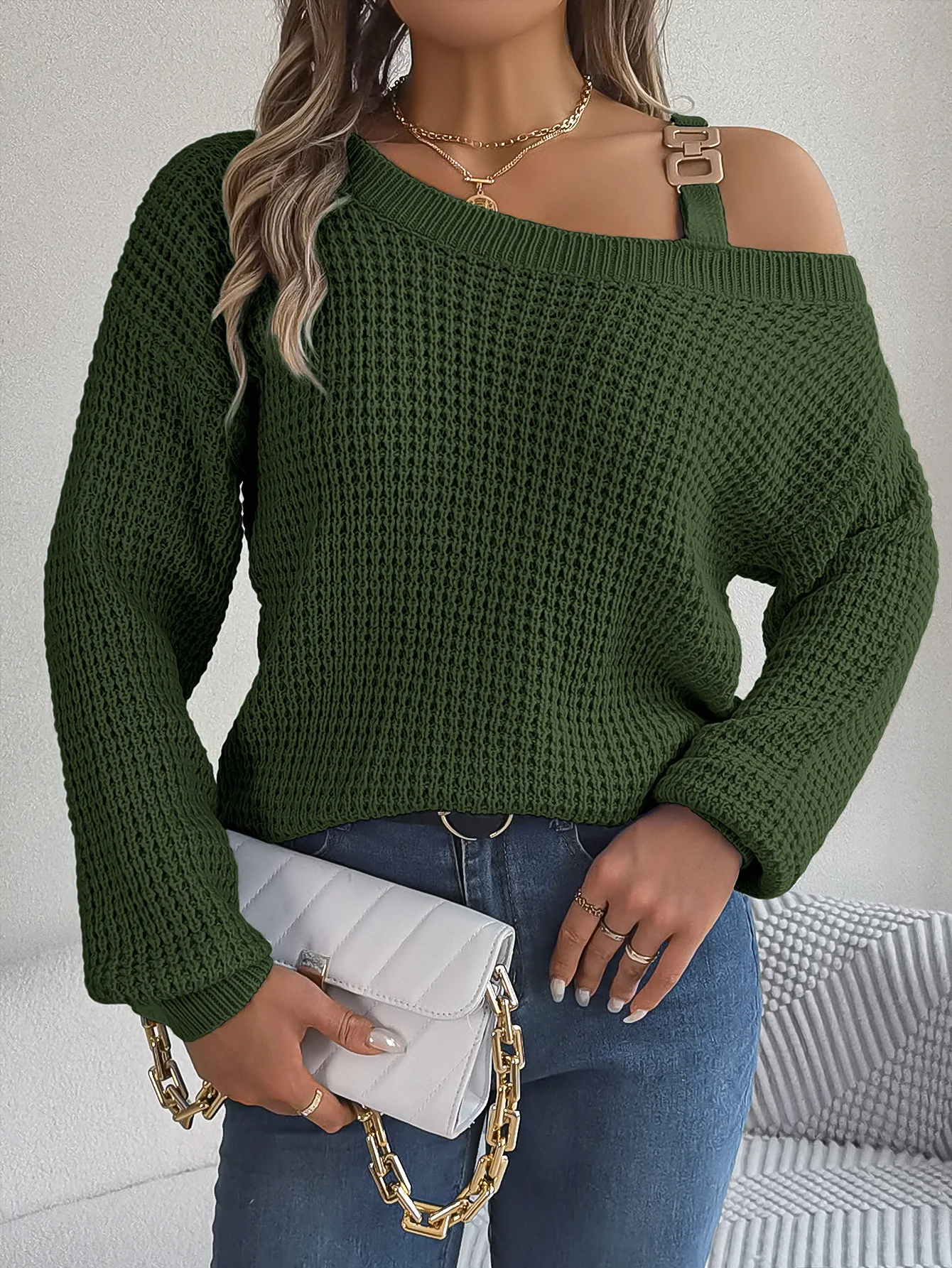 Autumn Winter Sexy Metal Buckle Off Shoulder Sweater Solid Color Slash Neck Lantern Long Sleeves Knitted Pullovers Women Clothes