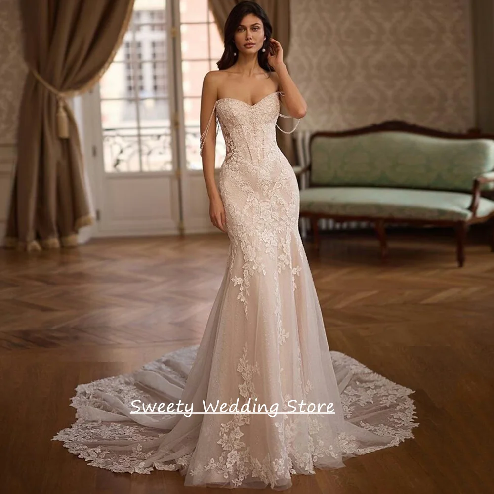 Luxuriöses Hochzeitskleid nach Maß, schulterfrei, mit Perlen und Pailletten-Applikationen, Hofschleppe, Meerjungfrauen-Stil.