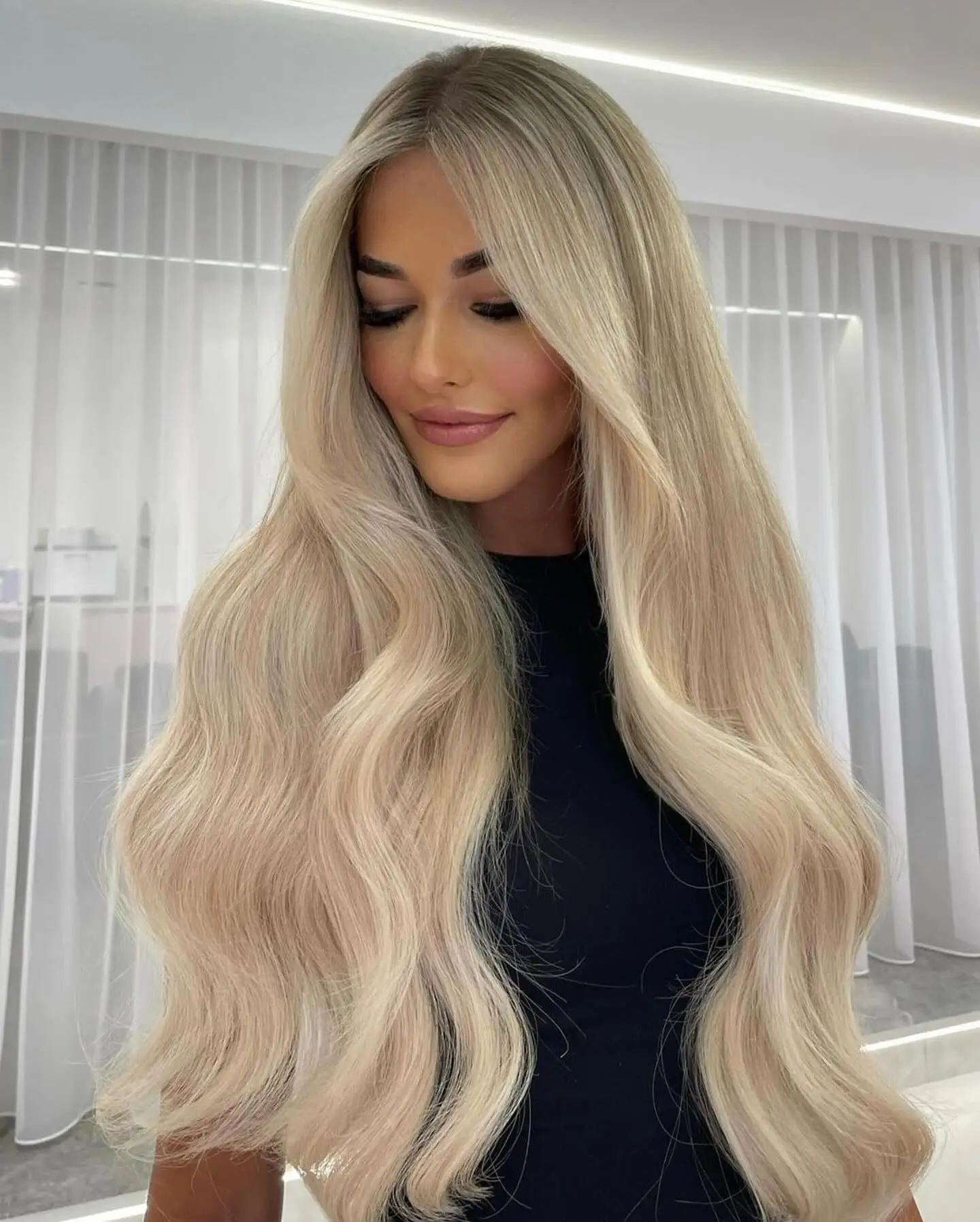 Dark Roots Ombre Blonde Women’s wig Long Body Wavy Easy to Wear Lace Front wig Soft Hairline women's cosplay Wig