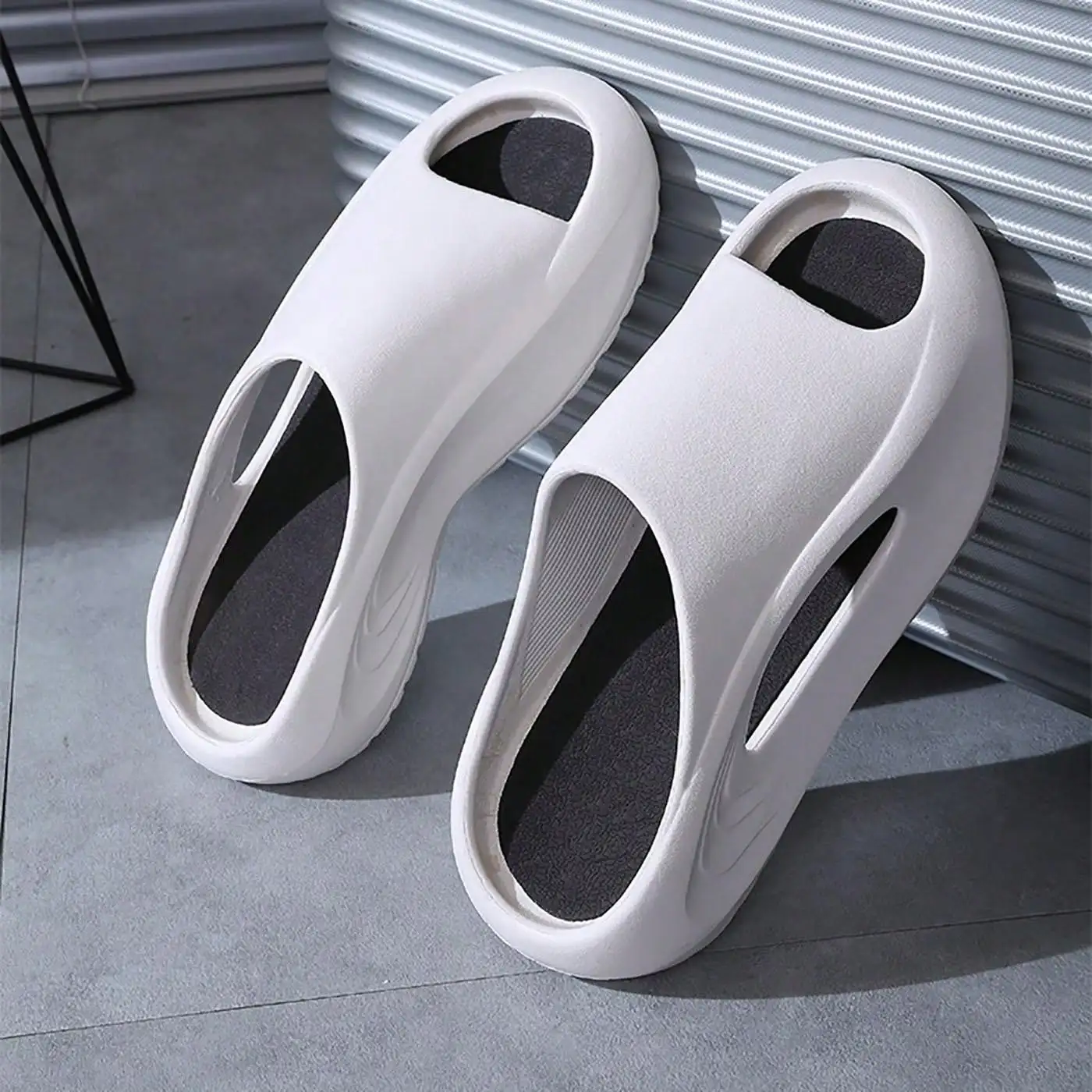 Summer Slippers for Men and Women Thick Bottom Eva Step on the Poop Feeling Outside Wear Non-slip Casual Bathroom Slippers