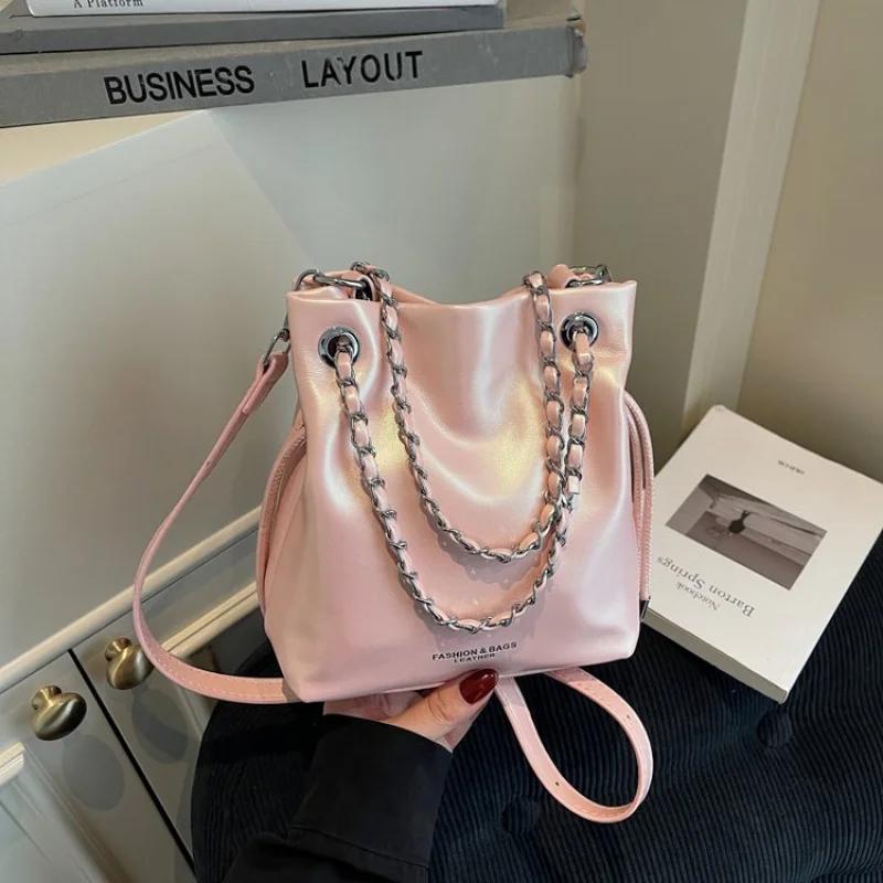 

Superior Women's Messenger Bag Made Of Faux Leather Featuring Paris Elegant Vintage Spacious Soft Daily Refined Look​