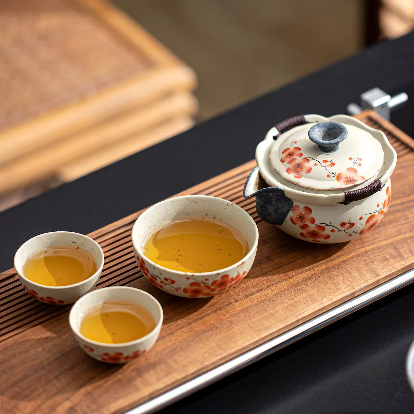 Luxury Teaset Camping Colorful Tea Infuser Teapot Plum Blossom One Pot Three Cups Travel Outdoor Camping Ceramic Gongfu Tea Set