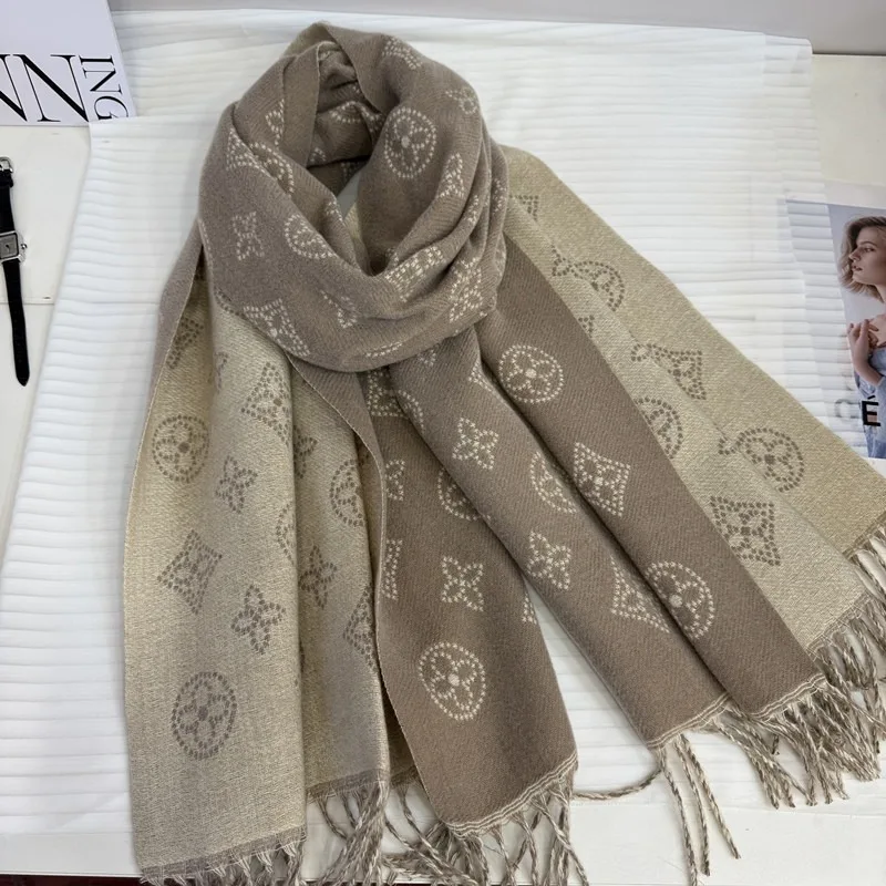2026 Autumn/Winter New Old Flower Imitation Cashmere Scarf Thickened Cold proof and Warm Shawl Dual purpose Scarf