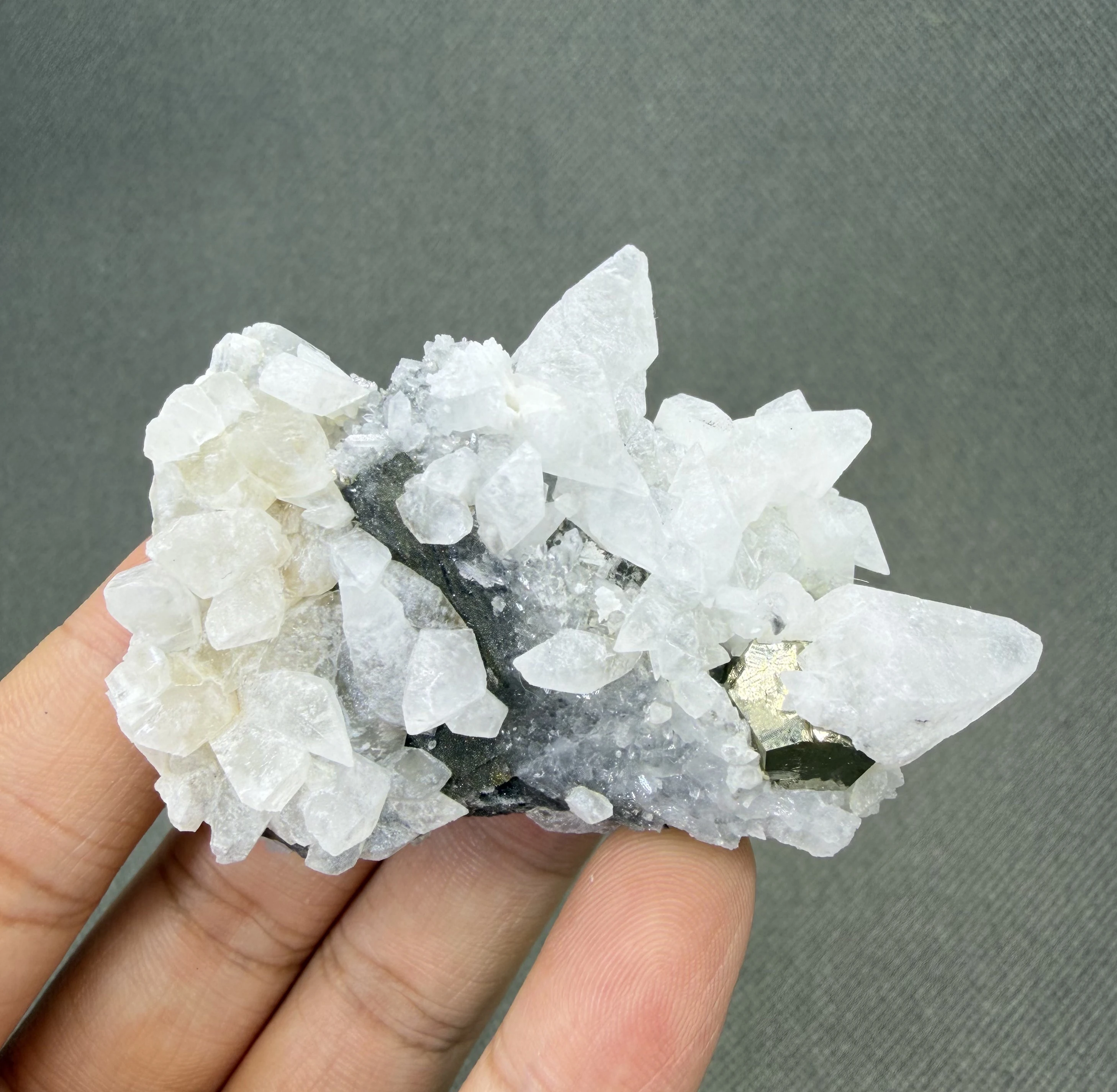 80 g Natural Polyhedral Pyrite with Fluorescent Calcite mineral specimen + healing quartz crystals and stones rock