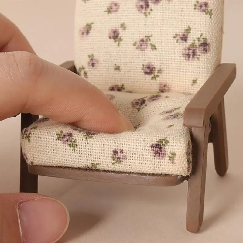 

Living Room Sofa 1/12 Scale Wooden Base Cloth Covered Mini Furniture for Doll House Accessories and Collectibles A2UB