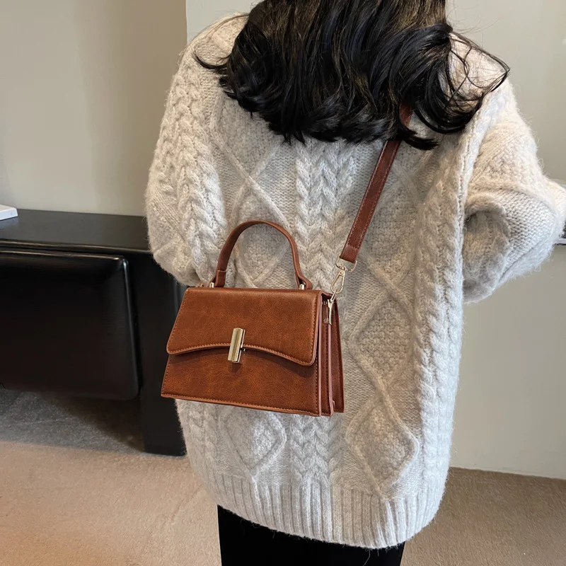 Tas Mini Kotak Vintage 2025 untuk Wanita, Tas Selempang dan Pegangan Atas yang Elegan, Tas Tangan Serbaguna yang Chic, Praktis dan Anggun ​