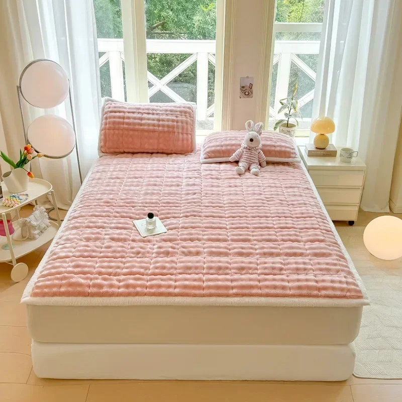 Winter Warm Plush Mattress Toppers Super Soft Single Double Foldable Milk Velvet Thicken Fitted Bed Sheet Bed Cover Tatami Mat