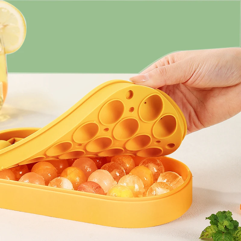 1sets Ice Cube Tray With Case, Lid and Spoon, BPA Free,Silicone Sphere Whiskey 1.5cm Ball Ice Cube Mold