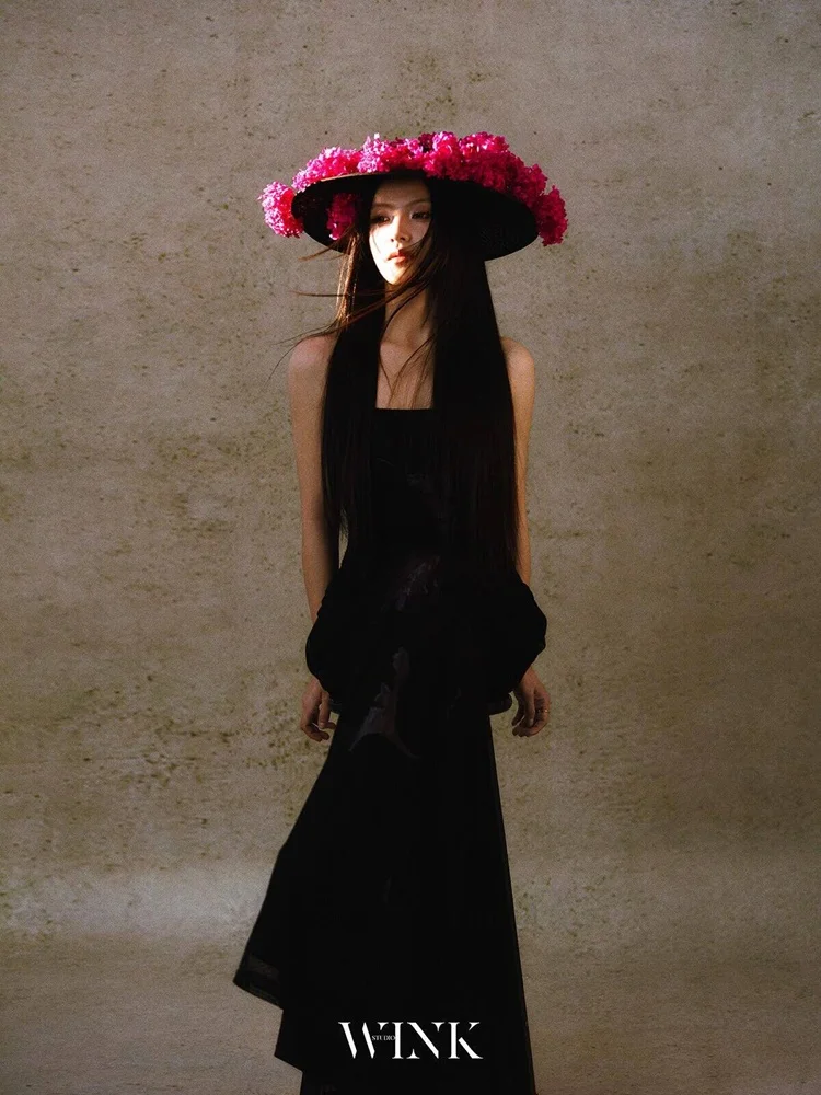 

2026 New Vintage Goddess Style Art Photography Clothing Chinese Ethnicity Personality Minority New Fashion Studio Portrait