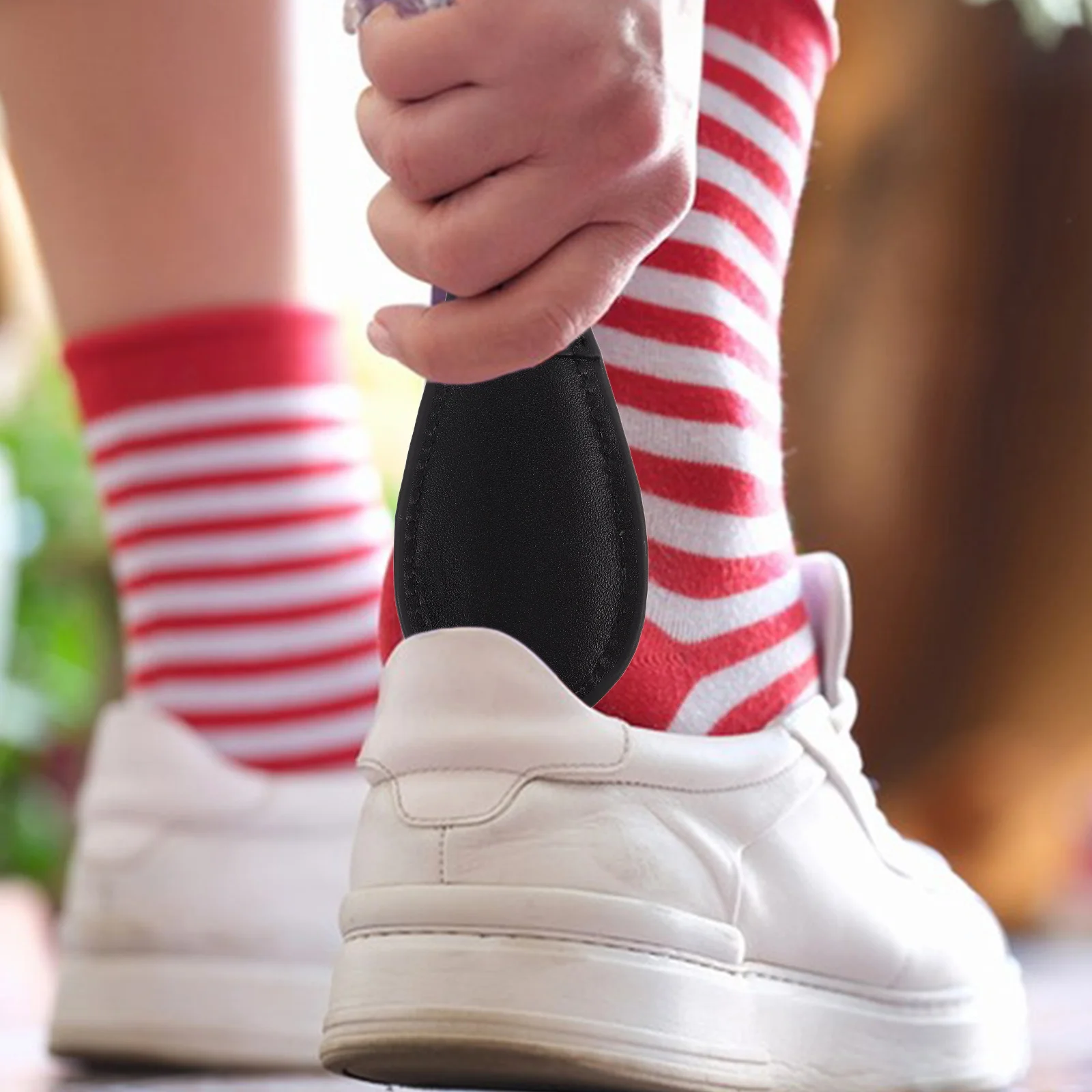 

Pu Horn Keychain Metal Shoe Remover Travel Size Lightweight Portable Shoe Helper For Dress Casual Shoes Long Handle Tool