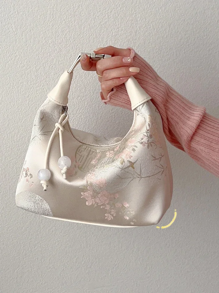 

National style silk embroidered cheongsam bag women's autumn and winter messenger dumpling bag antique new Chinese handbag