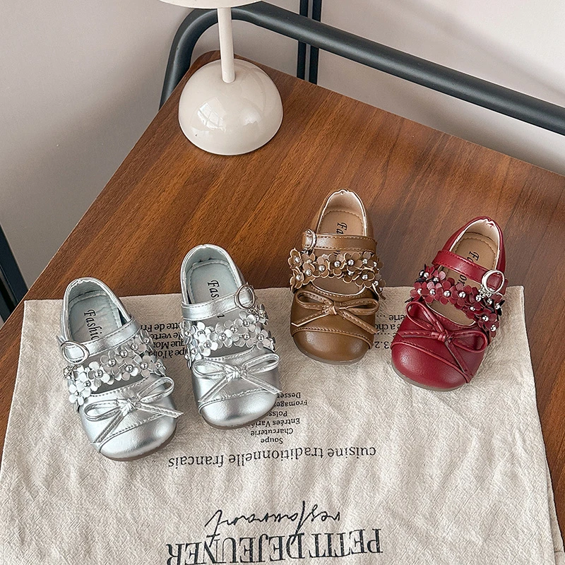 

Girls Flat Shoes with Sweet Flowers Kids Leather Shoes Simple Bows Round Toes 2025 Autumn Children Princess Shoes Korean Style