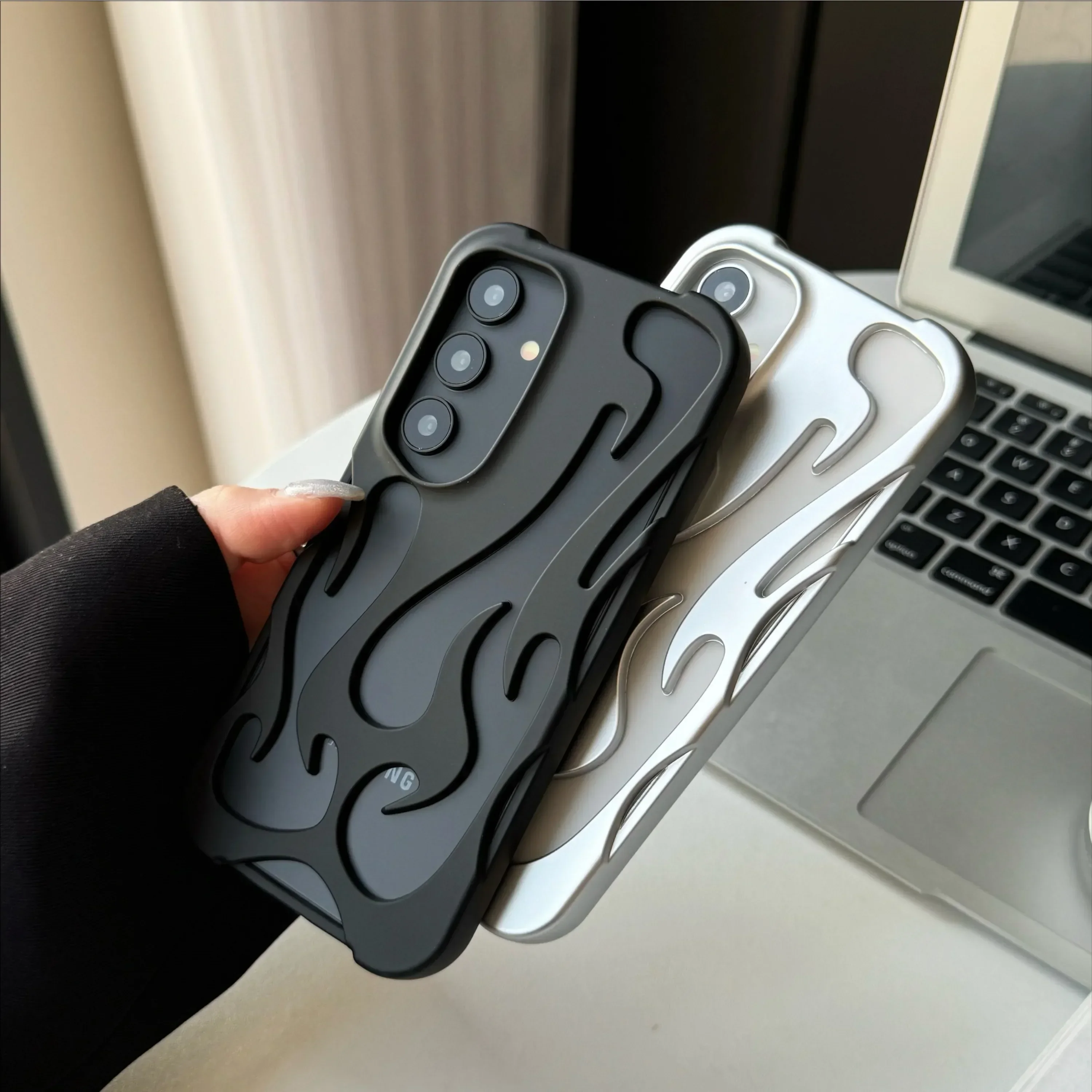 New 3D Flame pattern Case For Samsung Galaxy S25 S24 S22 S23 Ultra Plus A16 A06 A55 Fashion Hollow Slim Shockproof soft Cover - náhled 2