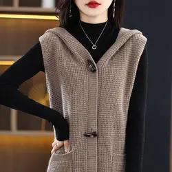 Autunno inverno maglione lavorato a maglia con cappuccio gilet Casual bottone in corno abbigliamento femminile tasche eleganti Cardigan allentato senza maniche impiombato