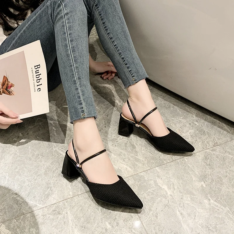 2024 New Summer Style Comfortable and Wear-resistant Casual Pointed Toe Thick Heel Two-wear Bag-toe Flip-flops Sandals