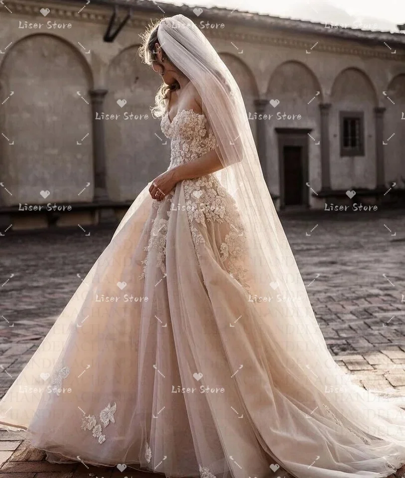 Liser Glamorous Strapless Wedding Dress Featuring Stunning Lace Appliques and Flowy Bridal Dress Vestidos 2026 A-line Customised