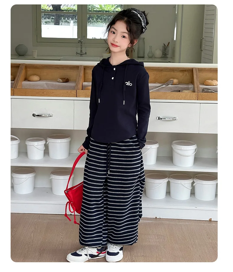 ملابس الفتيات لربيع وخريف 2025 قميص أساسي عصري جديد للأطفال مع بنطال مخطط، طقم مكون من قطعتين لخريف #2