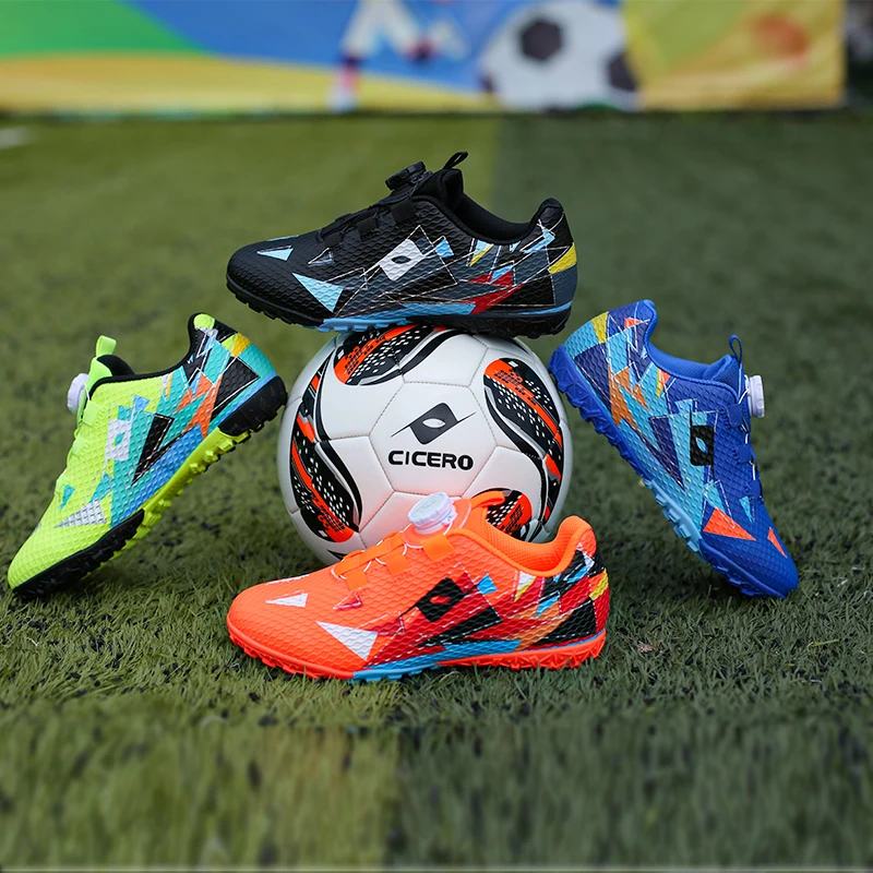 New Soccer Shoes Children's Soccer Shoes Youth Outdoor Turf Sports Training Shoes Rubber Sole Field Athletic Shoes