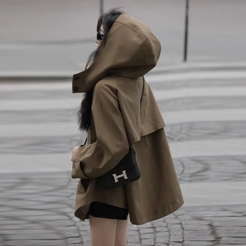 2026 New Niche Fashion Outerwear Trench Coat A-shaped Silhouette Loose Hooded Cape Trench Coat Women's Spring and Autumn