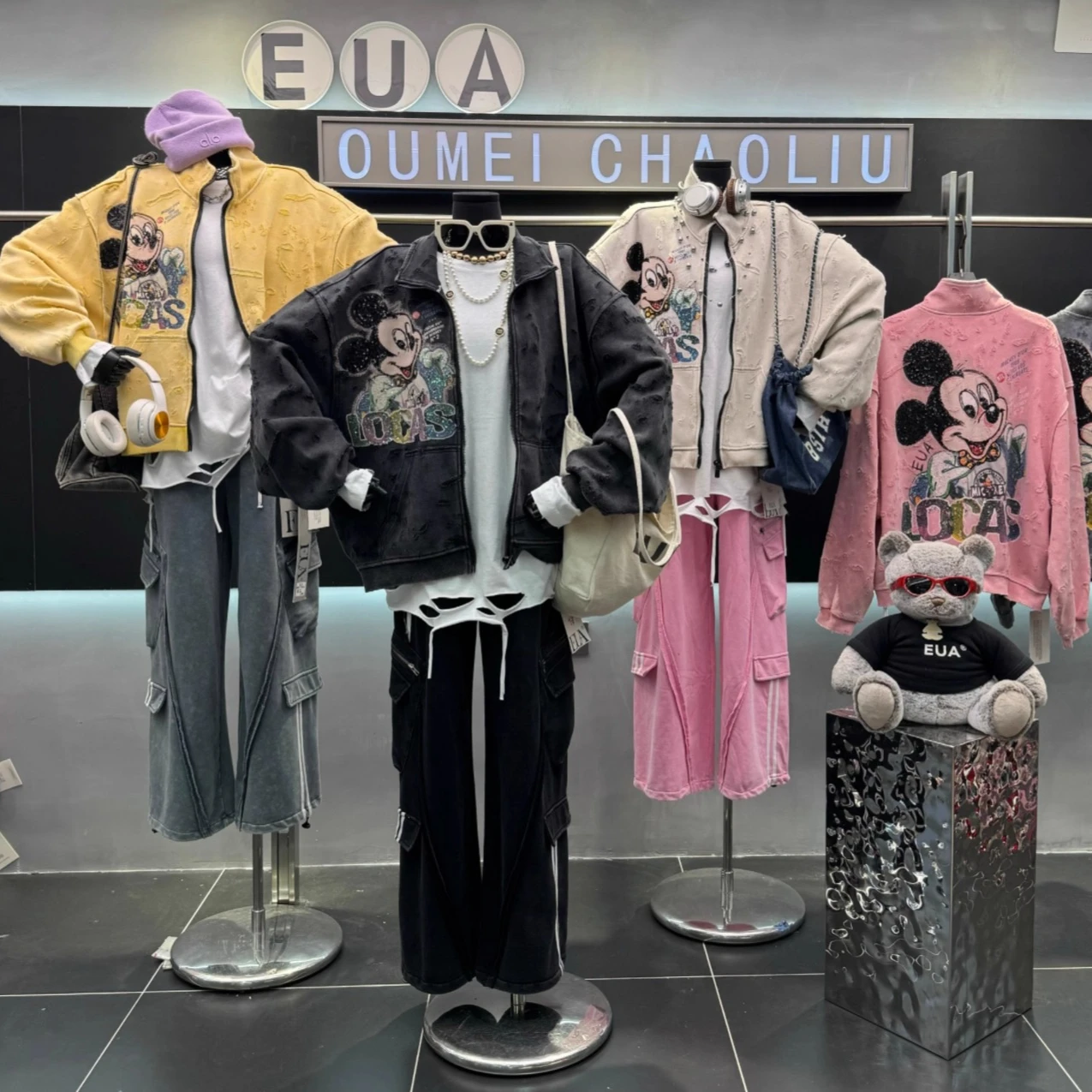 European Style Cartoon Zipper Jacket 2025 Autumn New Heavy-duty Ripped Sequin Cartoon Sweatshirt Casual Loose Coat Sweatshirt