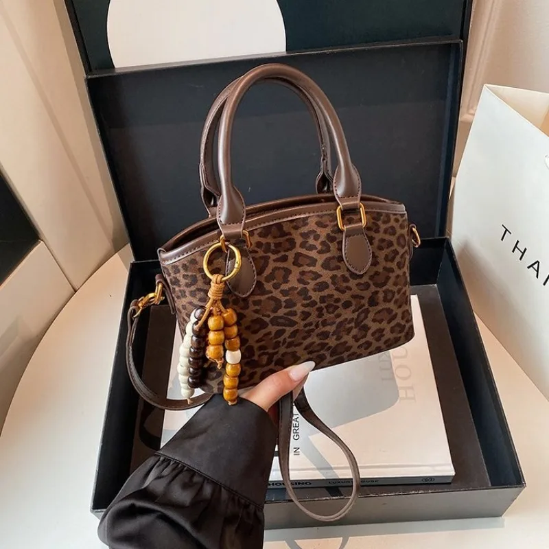 

Luxurious Classic Shoulder Bag Underarm Crossbody 2025 New Model Exquisite Fashionable Chic Versatile Practical Stylish