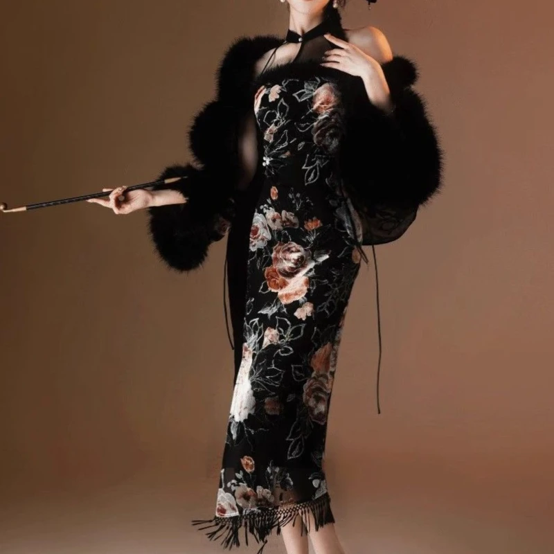 

Элегантный китайский костюм из бархата с принтом: ретро-платье-ципао с высоким разрезом и меховым воротником, комплект из 2 предметов для осенне-зимних вечеринок и свадеб