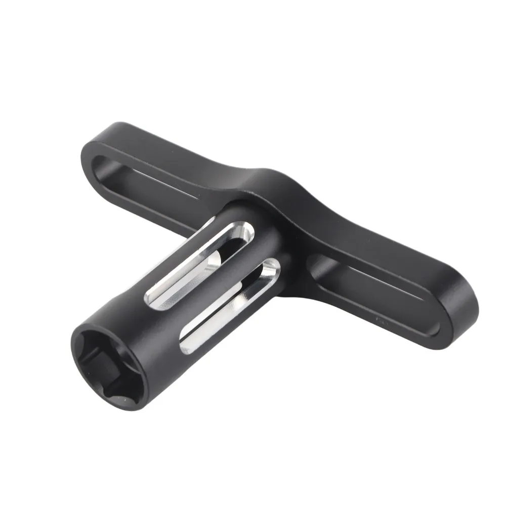 17mm Wheel Hex Nuts Sleeve With Coupling Hub Nut Cap 1/8 1/10 Scale Hex Nuts Installation Tool RC Car Wrench Tool
