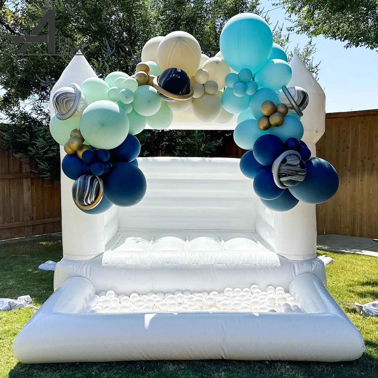 

10ft White Inflatable Castle Thickened pvc Bounce House with Air Blower for Kids All Ages Birthday Party Malls Parks Event