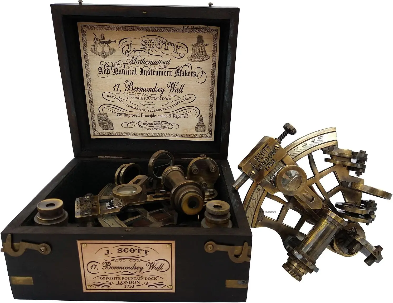 Brass Vintage Sextant, 4.75 x 4.25 x 2.5 inches, with Hardwood Box, 5.9 x 5.9 x 3.3 inches