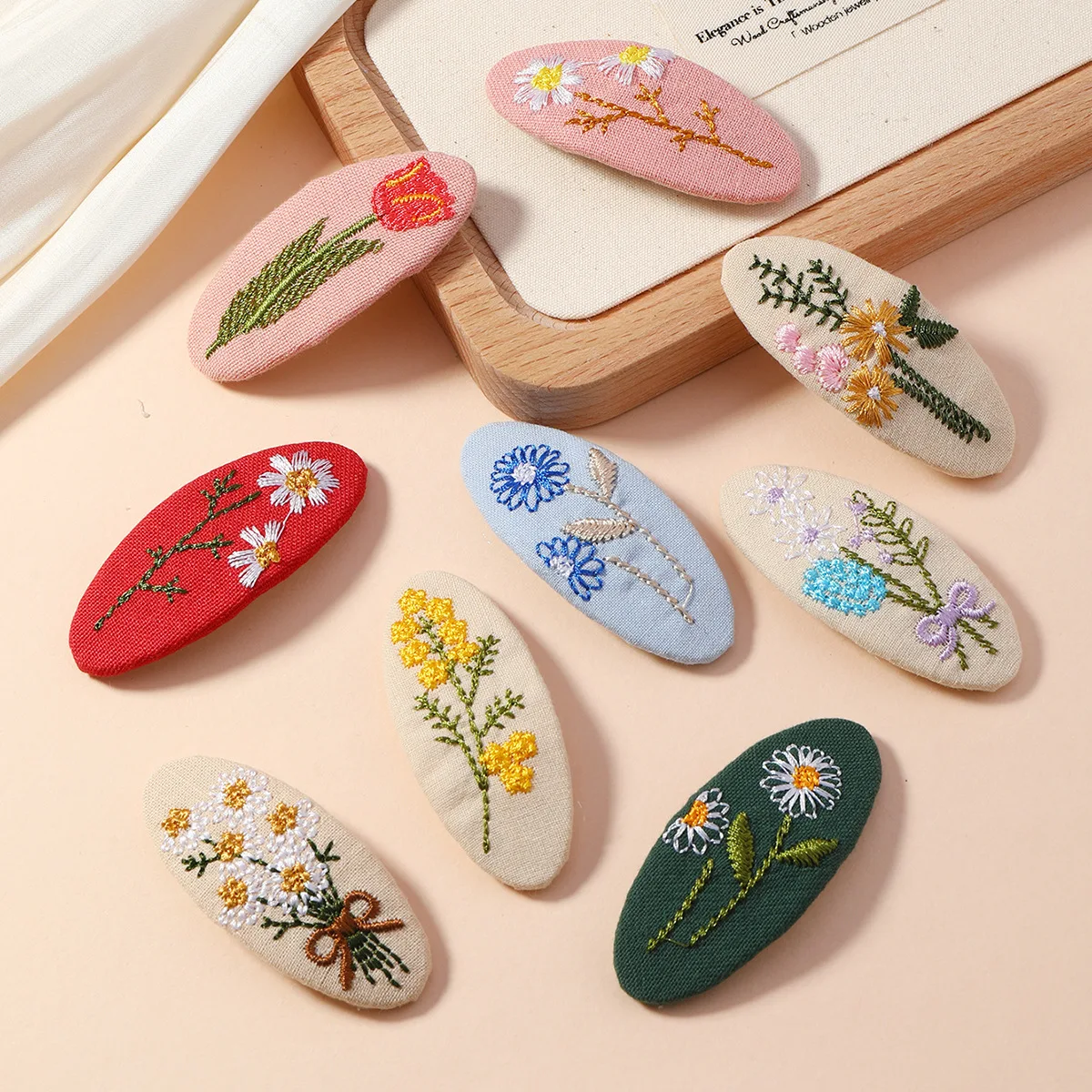 

Vintage Korean Embroidered Leaf BB Clips Set Sweet Floral Stitched Hair Barrettes for Women Girls Side Bangs Fresh Style