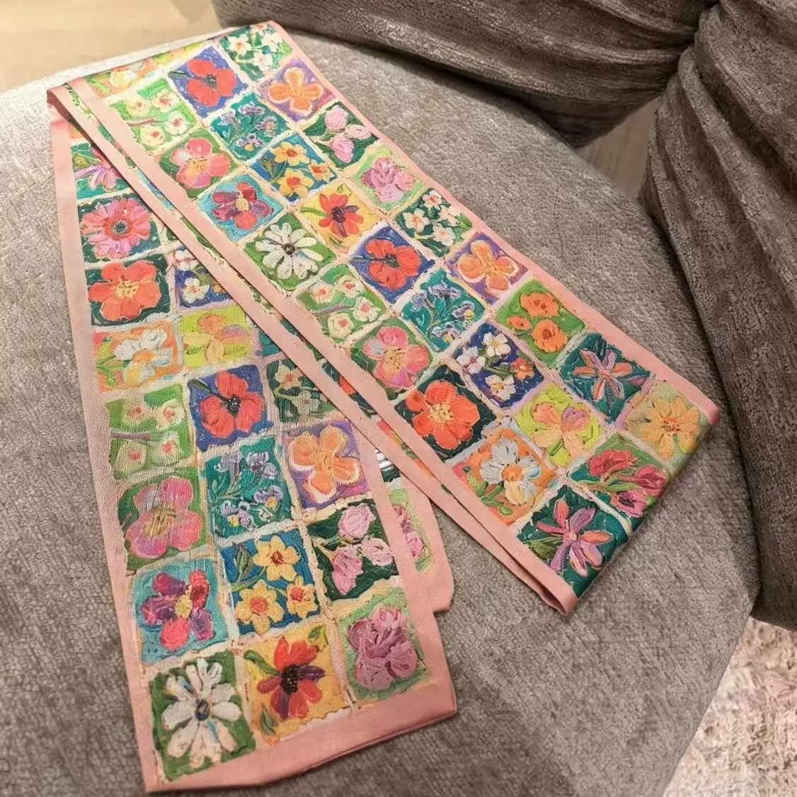 2026 Blumenmuster Langer Seidenschal für Damen, Haarschals, Seidensatin-Halstuch für Frauen, 15*145CM, Stirnbänder, bedrucktes Taschenband, Damen – Detail 6