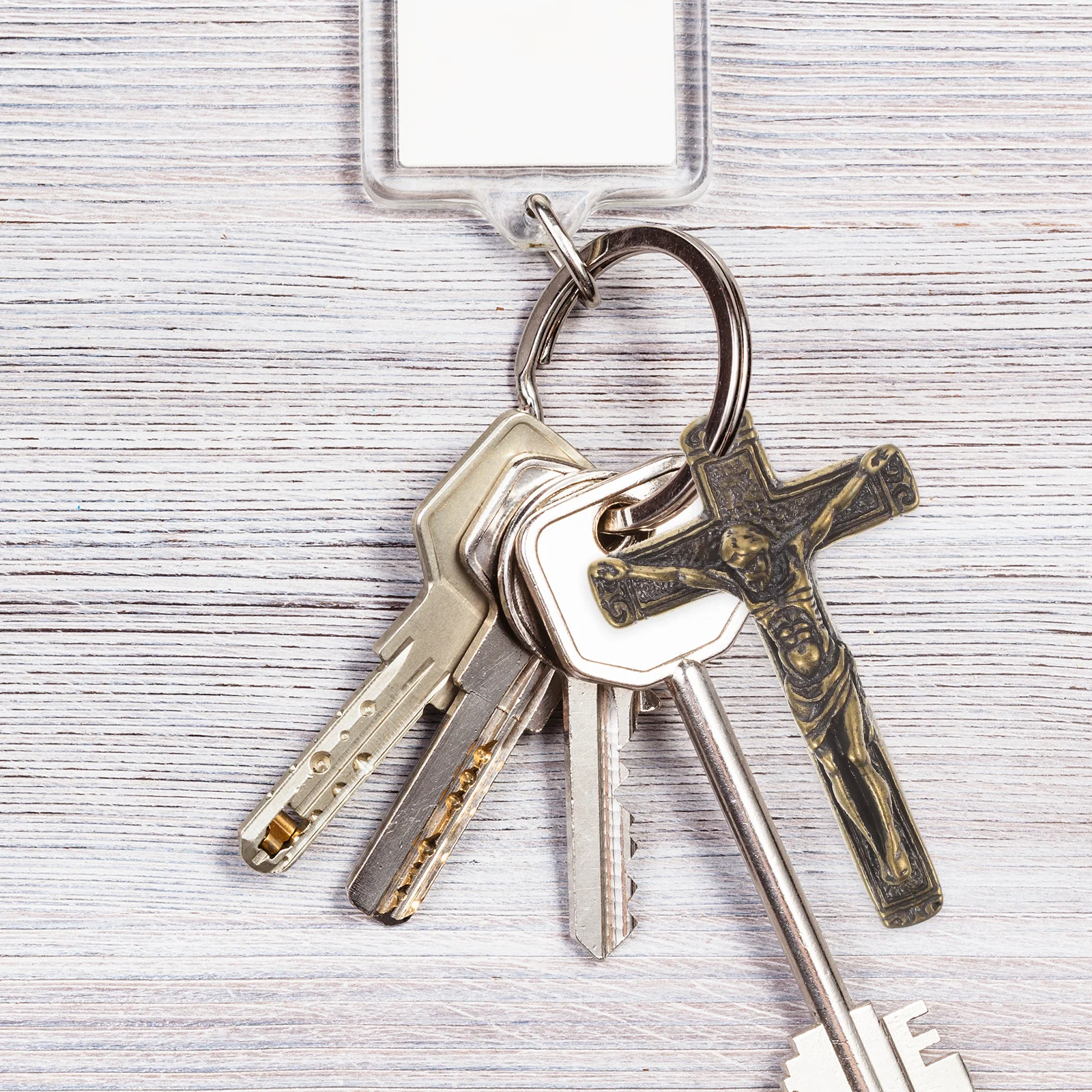 

Copper Cross Charm Jesus Keychain Pendant Vintage Style DIY Handmade Ornament for Keys Bag Decoration Cross Charm