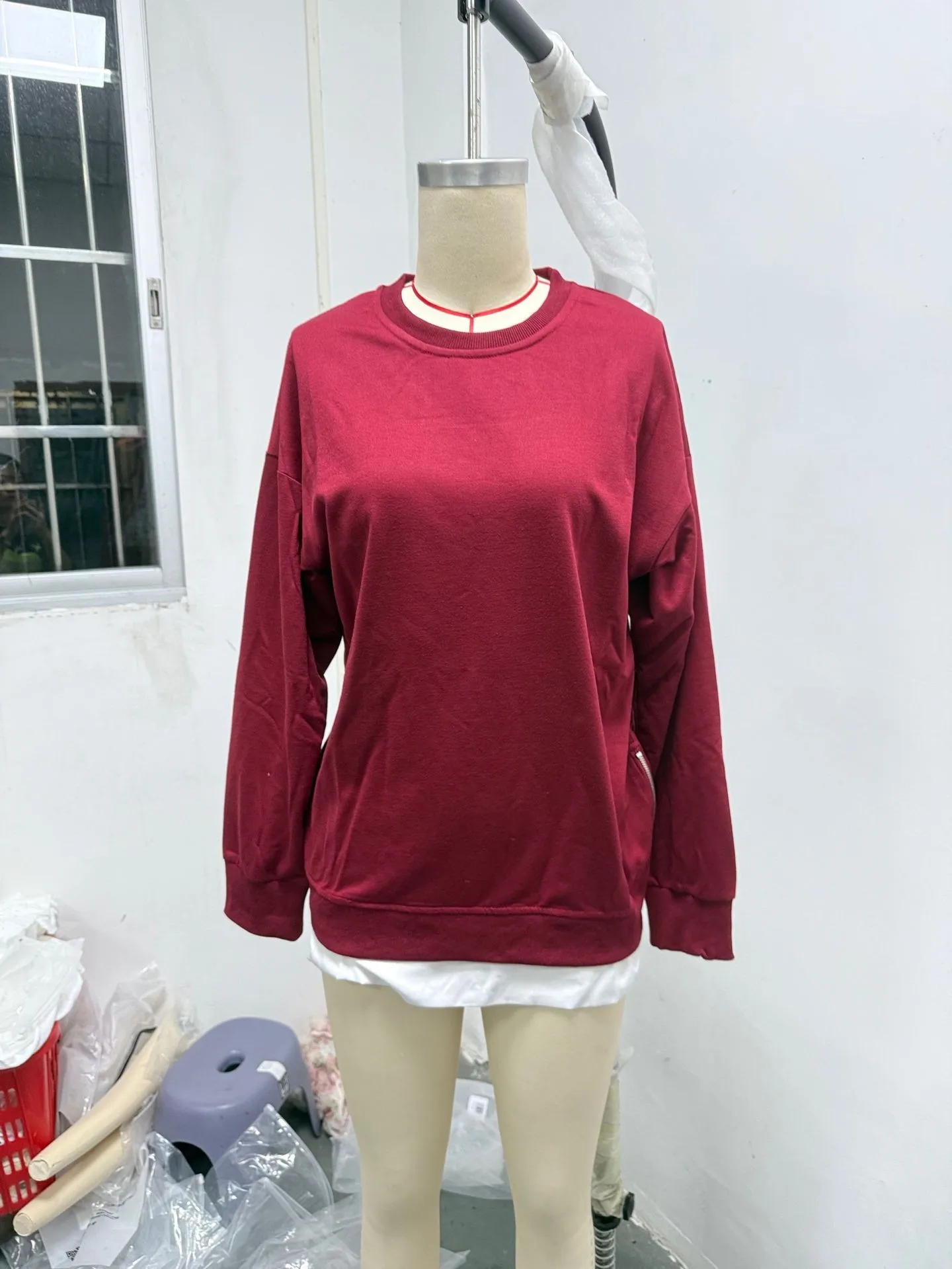 Style Pullover Hoodie Regular Fit Commute Style with Round Neck Asymmetrical No Hood Standard Length Single Women Sweatshirt