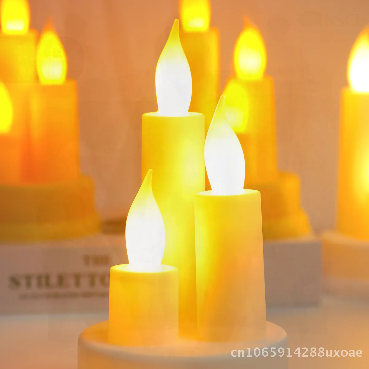 

Golden Vintage Electroplated LED Candlestick Set European Pattern Smokeless Tomb Lamp Ornaments for Ching Ming Festival