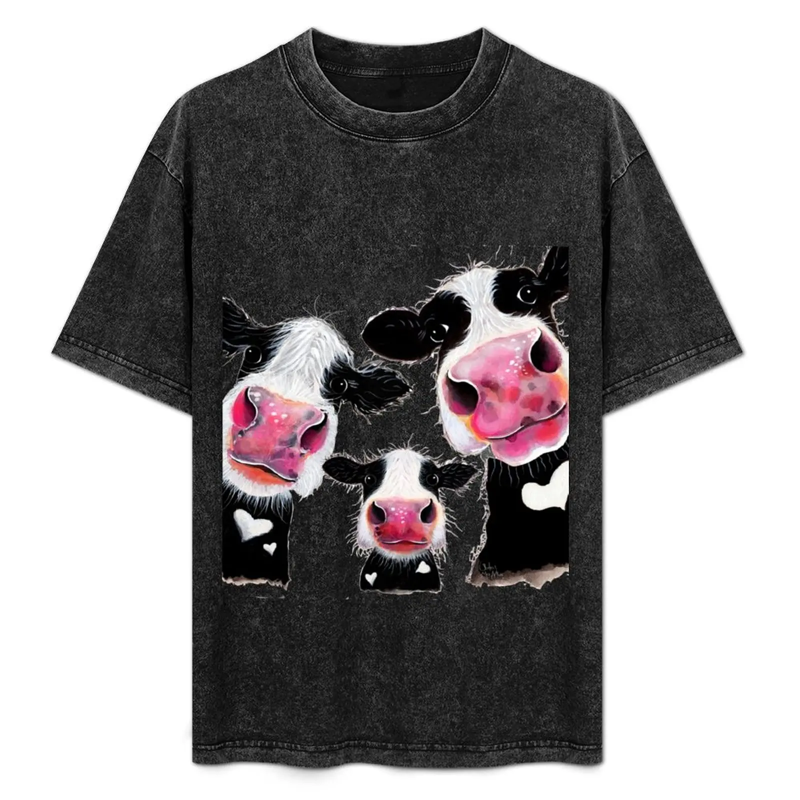 

CoW PRiNT, ANiMaL PRiNT ' THe NoSeY FaMiLY ' BY SHiRLeY MacARTHuR T-Shirt Casual Street Style Short Sleeve Tee