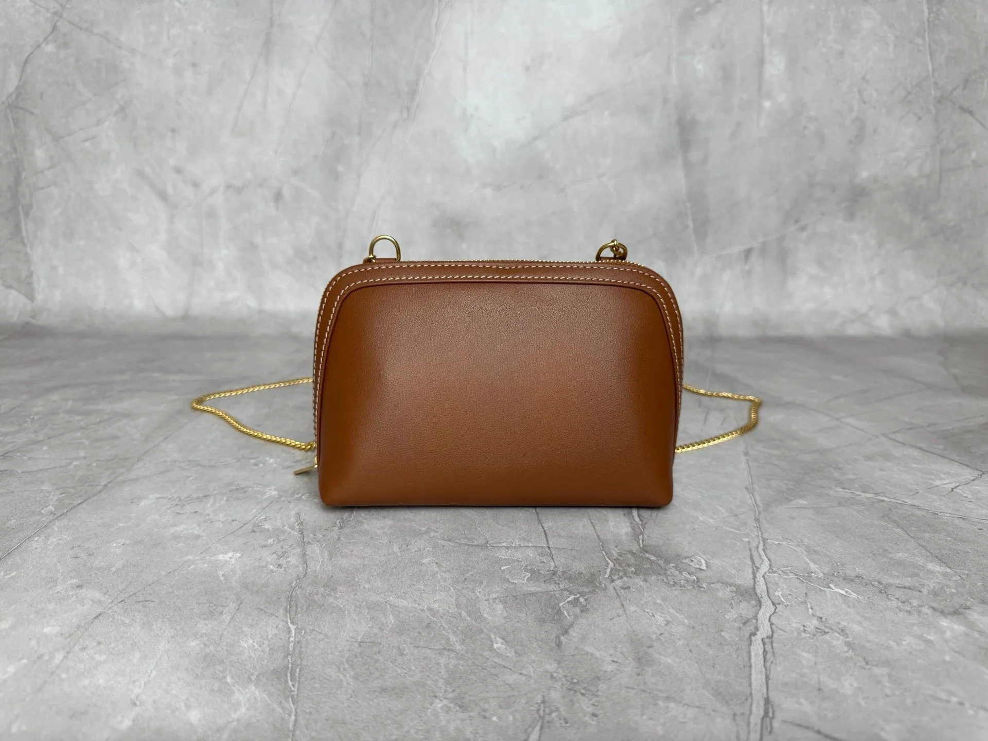 дизайнерская сумка, бесплатная доставка, легкая роскошная высококачественная модная простая сумка на плечо, большая вместительная женская сумка через плечо YD