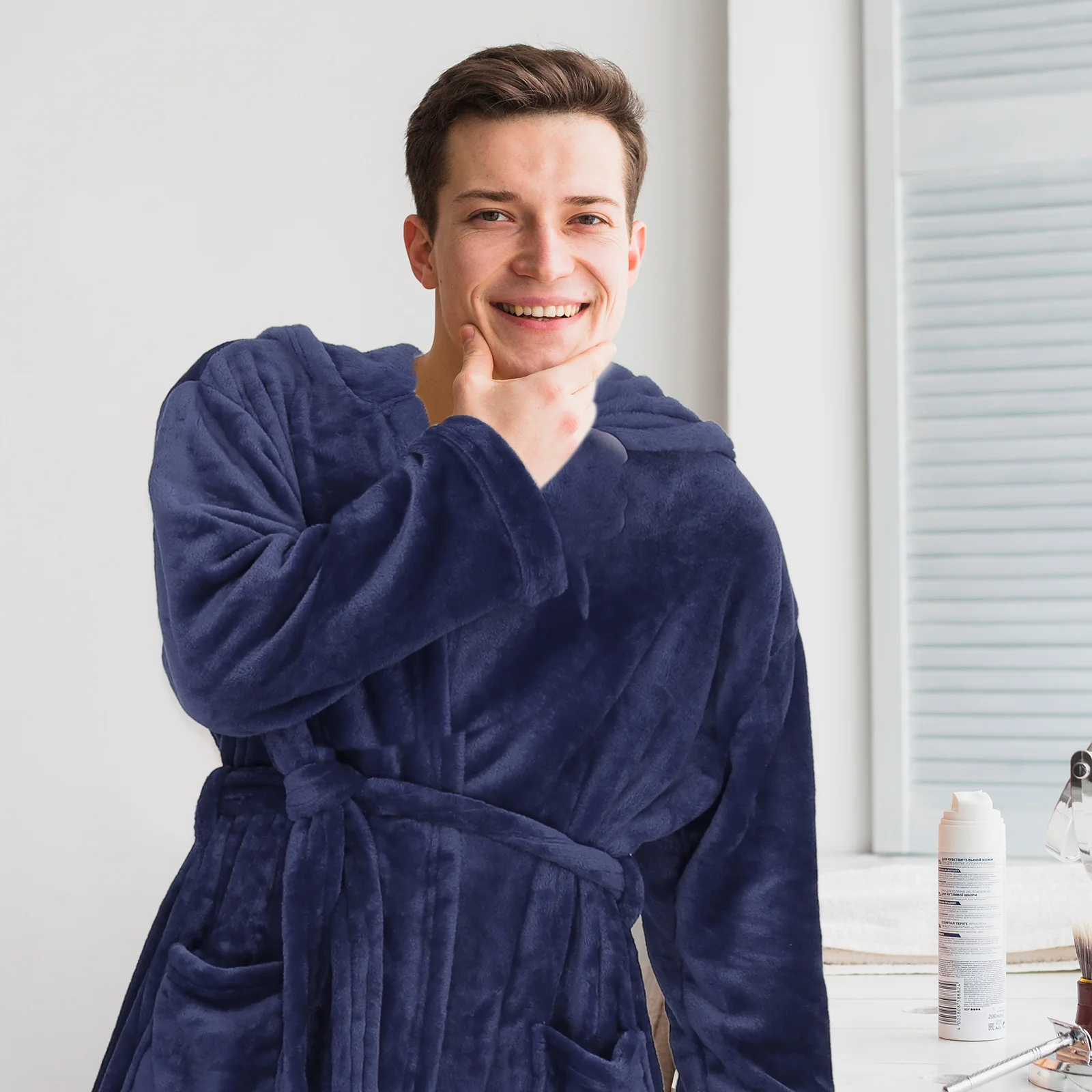 

Men's Hooded Bathrobe Navy Blue Soft Comfortable Lightweight Long Shower Towel Robe Bathrobes for Men