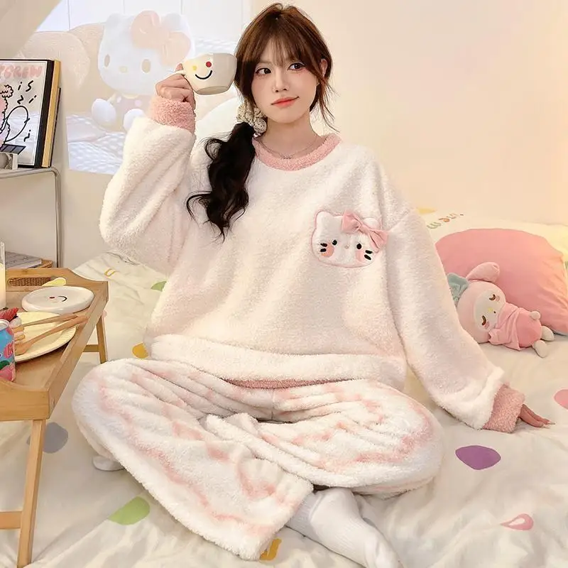 

Женский пижамный комплект Sanrio Hello Kitty из кораллового флиса, плюшевый, теплый, для осени и зимы, повседневная домашняя одежда, милая одежда для отдыха с круглым вырезом