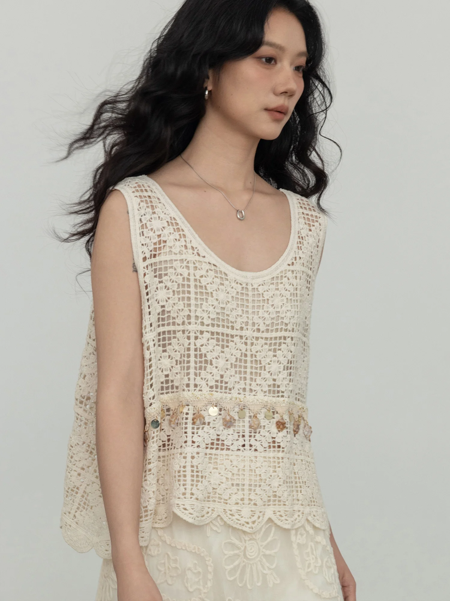 Summer Hollow out Vest Sleeveless Vacation Style Lazy Feel Cotton U-Neckline Outerwear Regular Length  Color Fashion