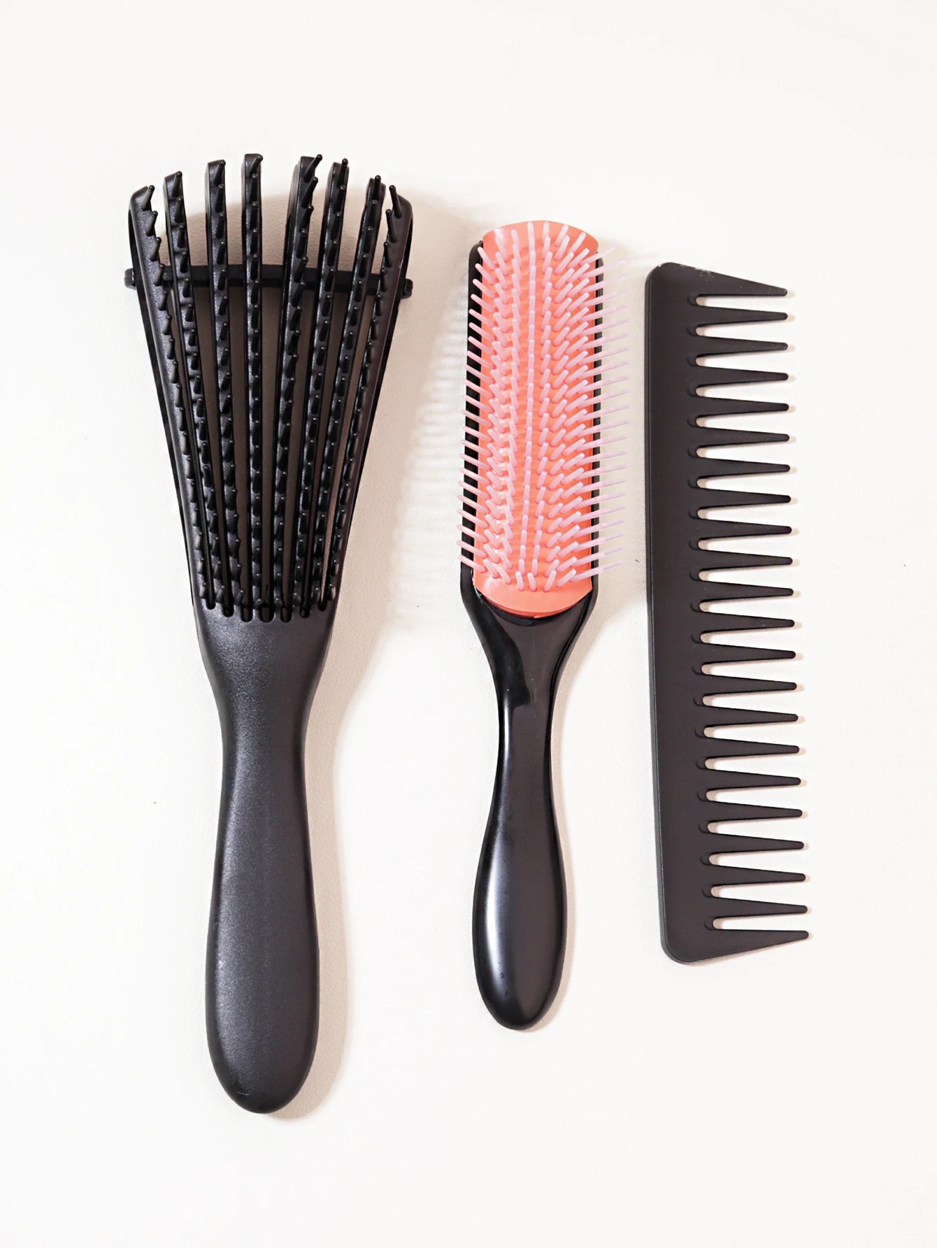 3pcs/set of hair styling combs. Plastic wide toothed comb and anti-static scalp massage hair comb Special for real hair wigs