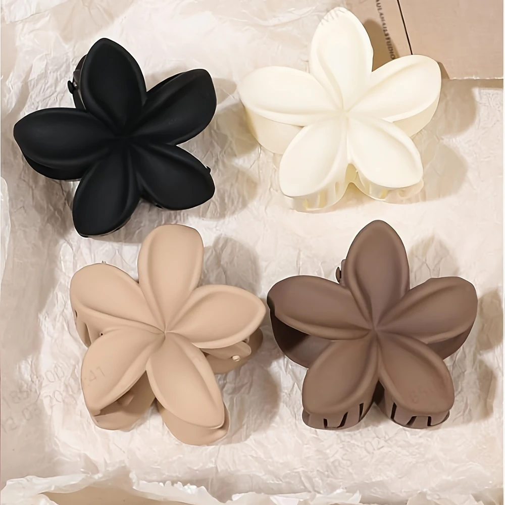 Pinzas para el cabello color té con leche, diseño de flor de huevo dulce, tamaño pequeño, estilo vacacional, accesorios para el cabello para uso diario, cómodas y lindas.