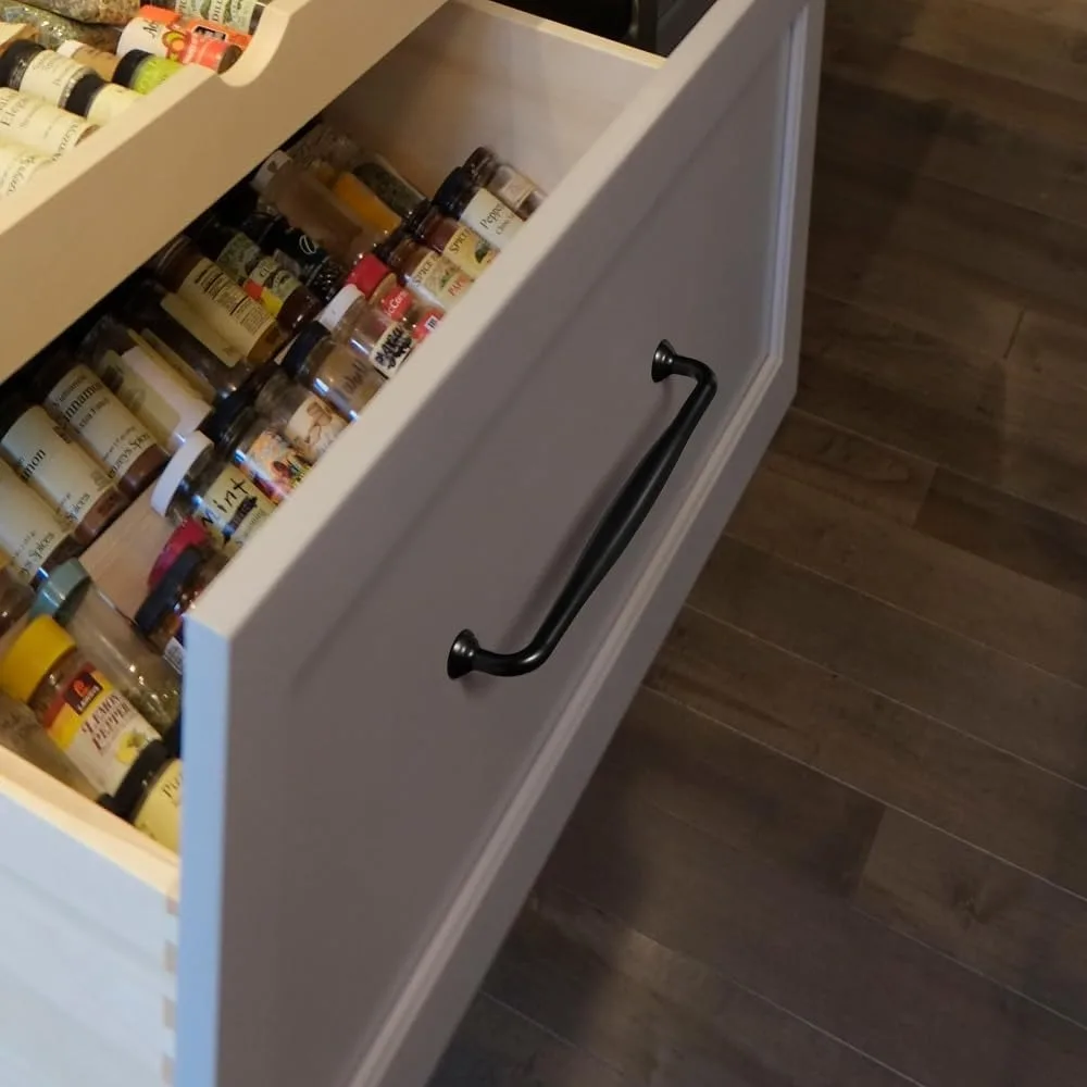 Poignées d'armoire modernes noir mat, paquet de 7, centre à centre 9/16, poignées coniques élégantes pour meubles classiques et contemporains