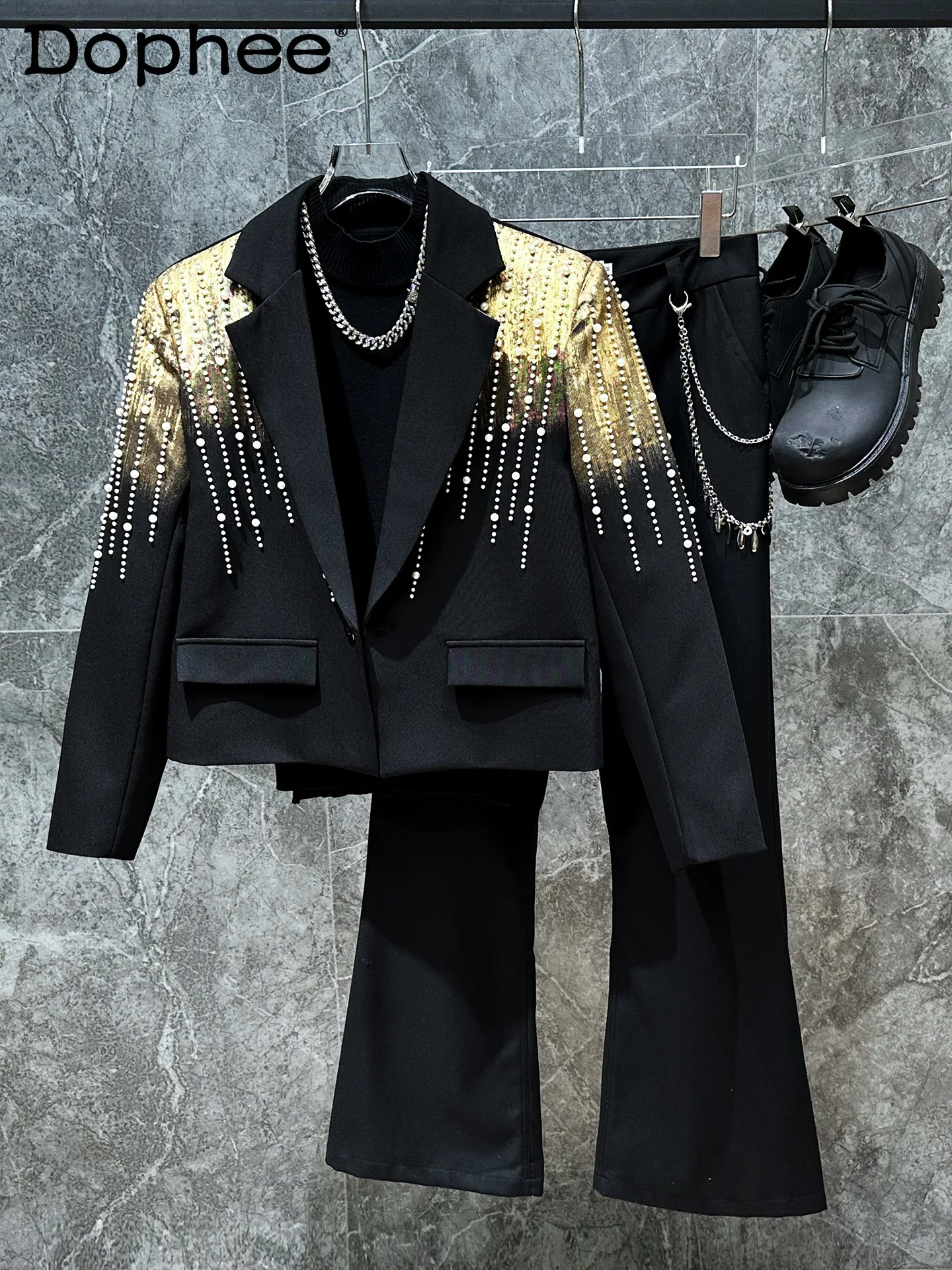 

Korean Version Ins Fashion Trendy Design Gradient Color Black Suit Heavy Beading High-end Short Suit for Men