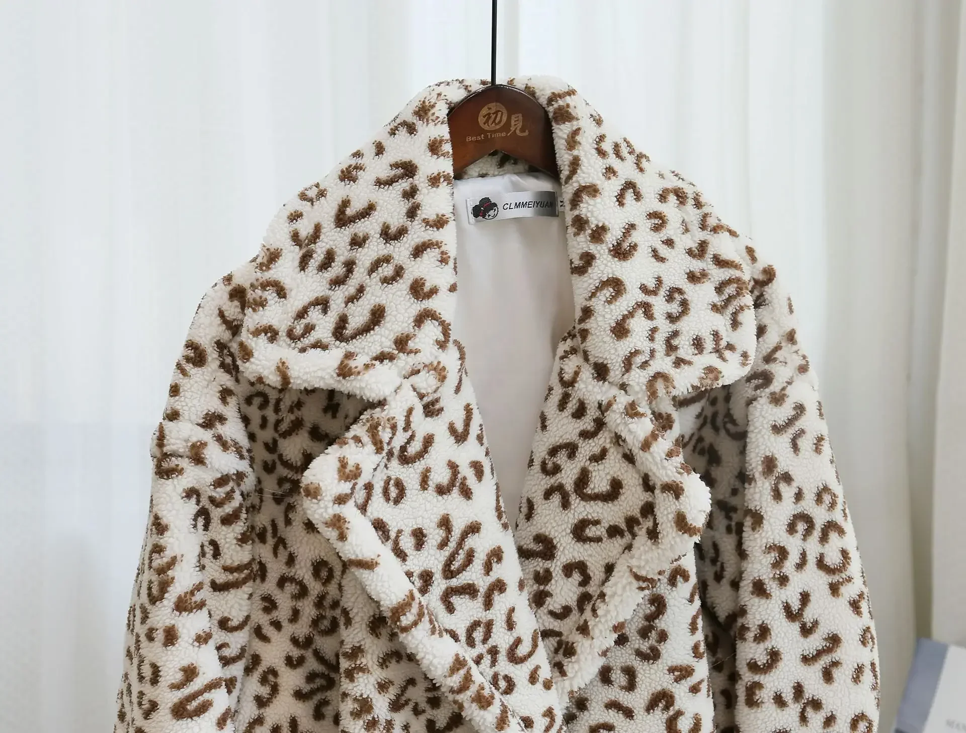 Leopard Coats  New Women Faux Fur Coat Luxury Winter Warm Plush Jacket Fashion artificial fur Women\'s outwear High Quality