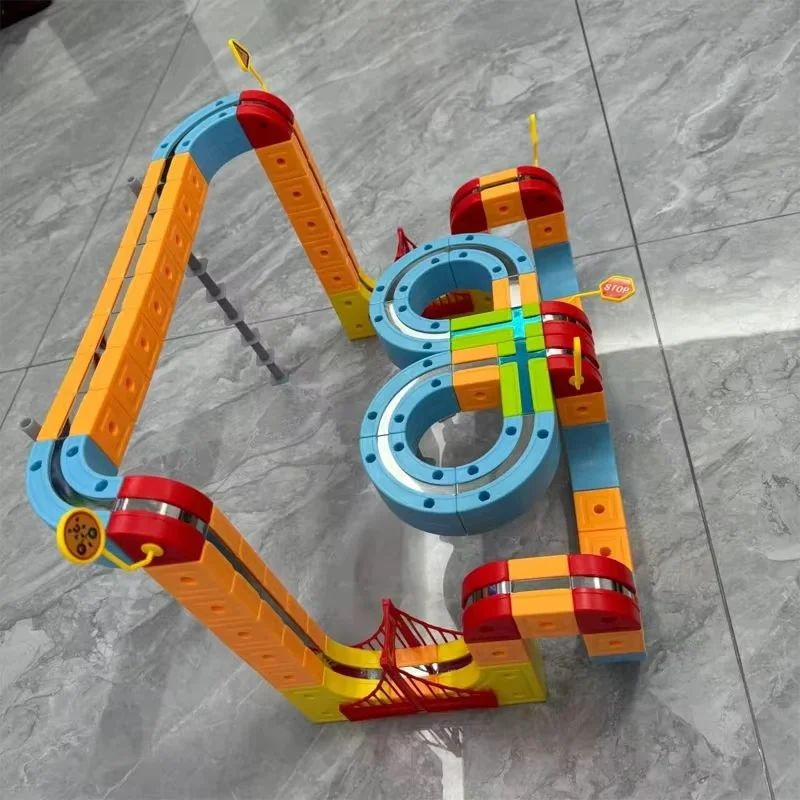 Voiture de piste magnétique 3D pour garçon, Train à grande vitesse, jouet éducatif de bricolage, voiture de Rail Anti-gravité magnétique polyvalente, Interaction Parent-enfant