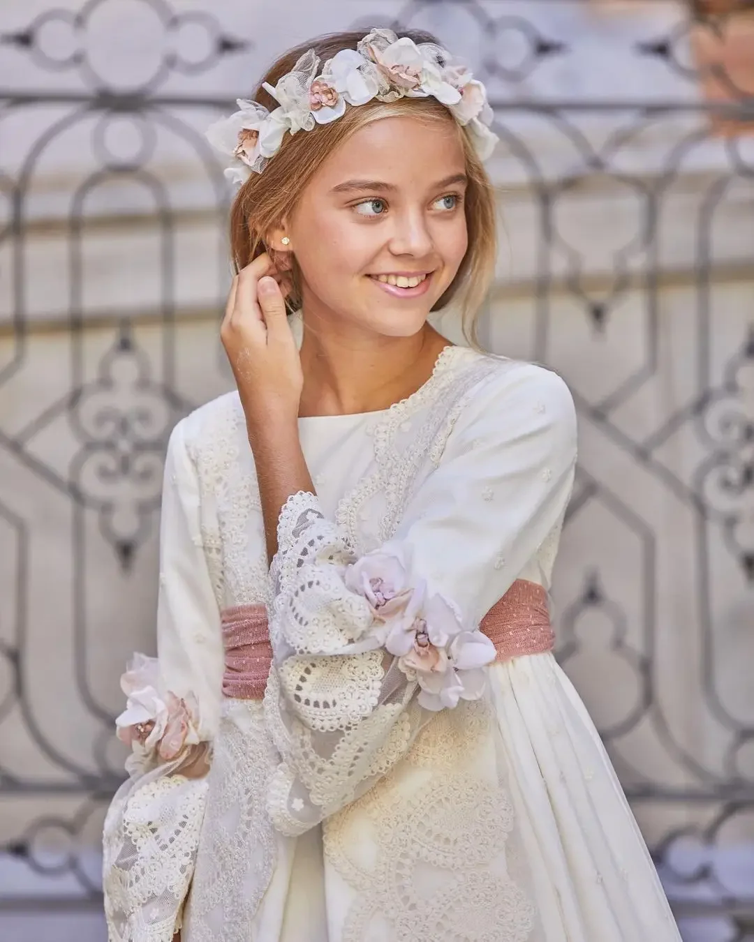 Vestito da ragazza di comunione per bambino Vintage principessa pizzo floreale cintura A nastro Bridemini damigella d'onore festa di nozze un abito di linea