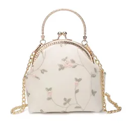 Vintage Embroidery Lace Flowers Shell Lock Purses for Women Wedding Bag Small Chain Women Shoulder Crossbody Bag Fringe Bags