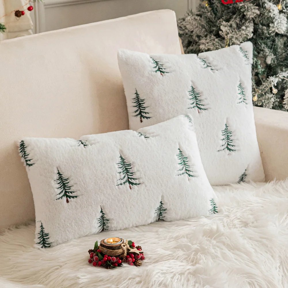 Christmas Tree Embroidered Cushion Cover Set 2-Piece Faux Rabbit Fur Plush Sofa Pillow Cases for Holiday Home Decor