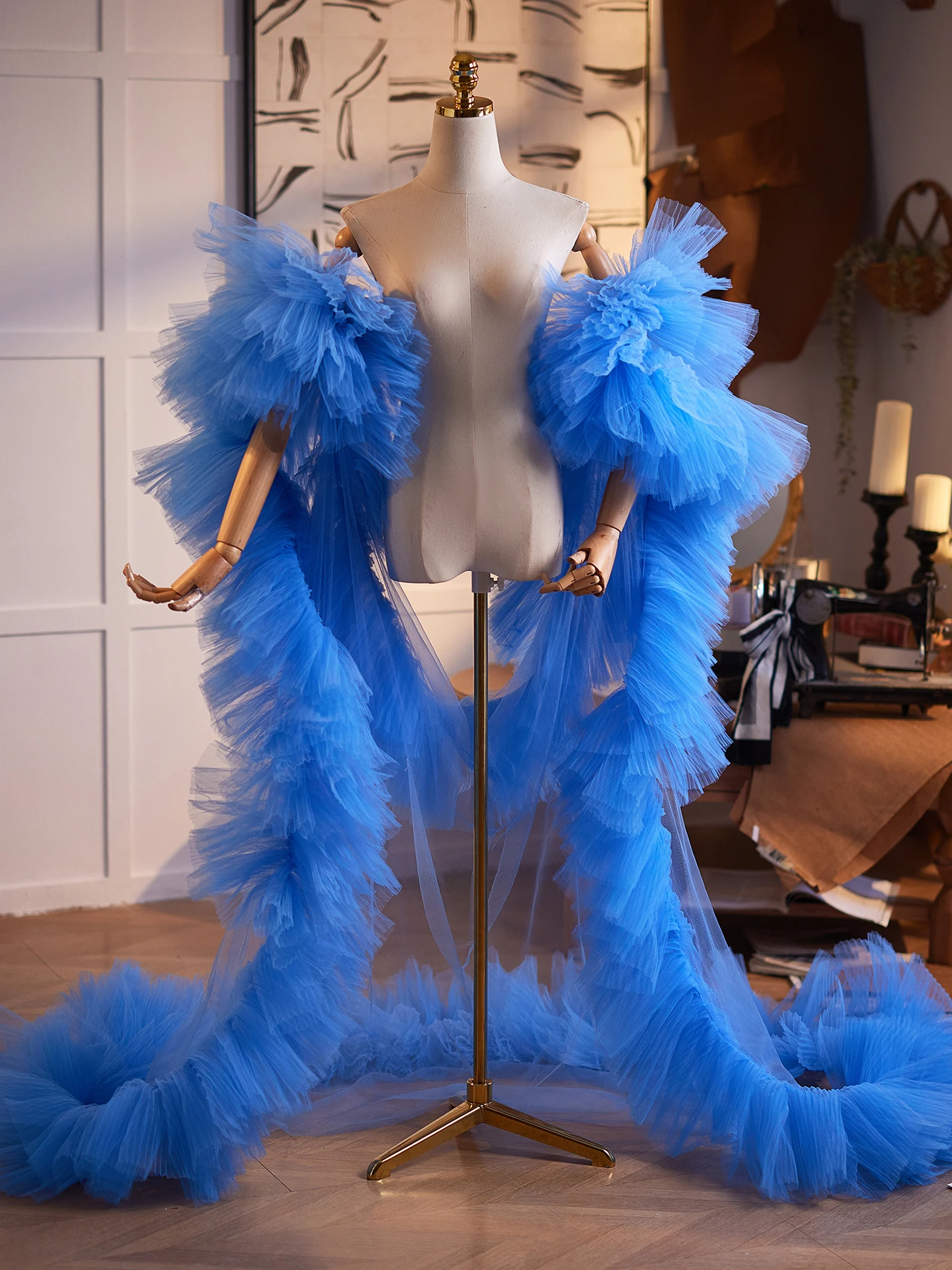 blue-handmade-tulle-oversized-shawl-women's-2026-new-style-evening-gown-accessory-design-sensation-luxury-elegance-props